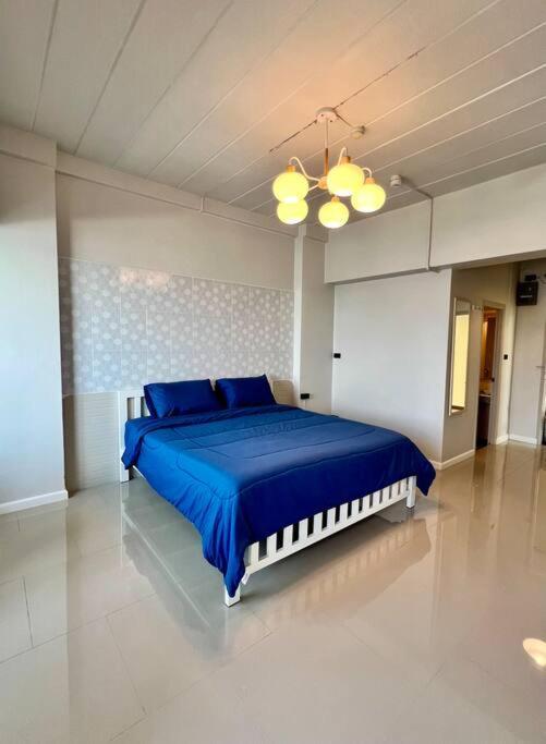 Soi7 Pattaya Thiantong Conditel-263 *